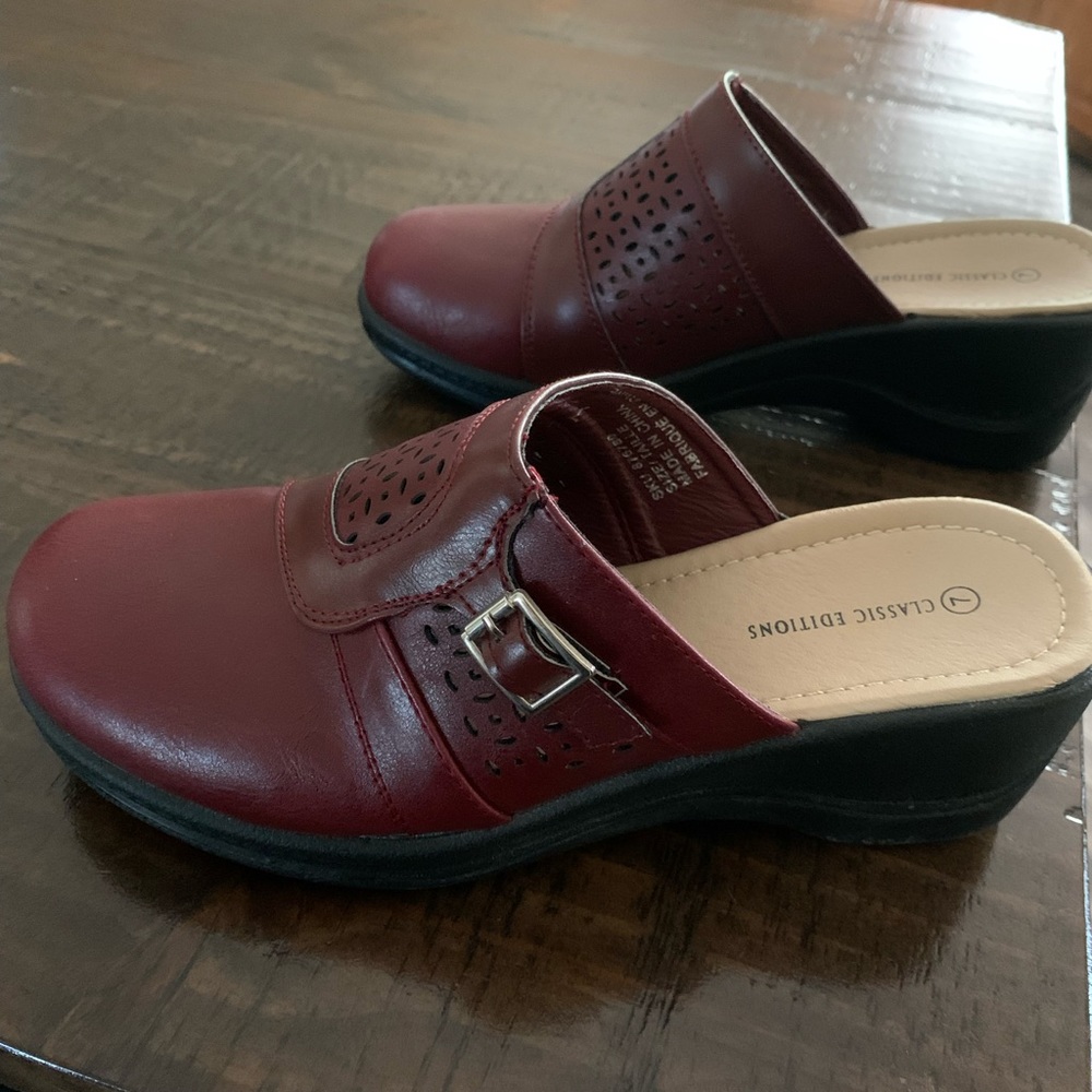 Womans dress shoes